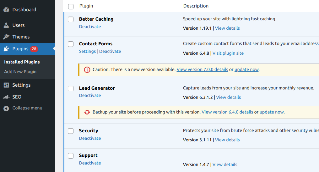 WordPress admin screen showing plugin updates available.